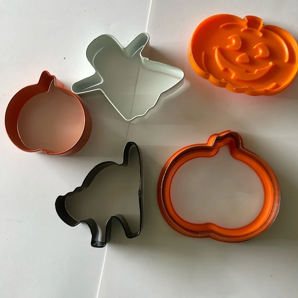 Wilton Halloween Fall Pumpkin Comfort Grip Stainless Steel Cookie Cutter Lot 5